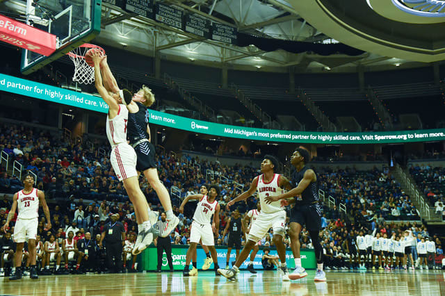 South Christian vs Warren Lincoln in the MHSAA Division 2 championship -- Scott Hasse3